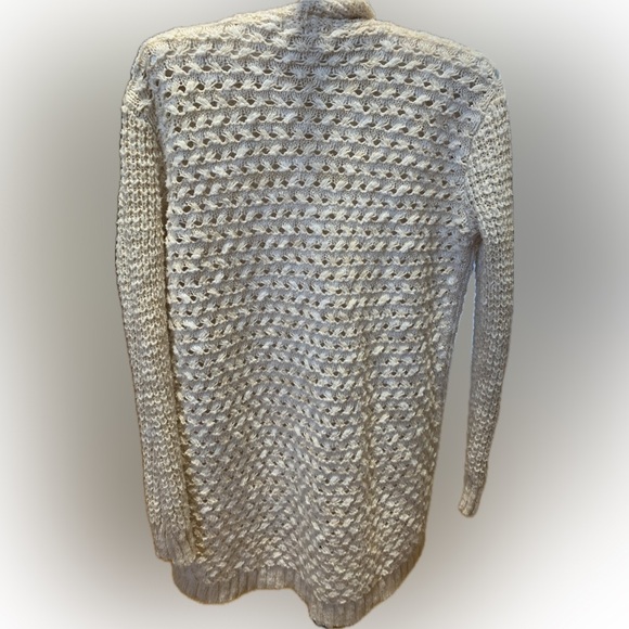 Girls Cat & Jack Cardigan Size 6 Beige Knitted Open Sweater Kids fall Clothes - Picture 3 of 3